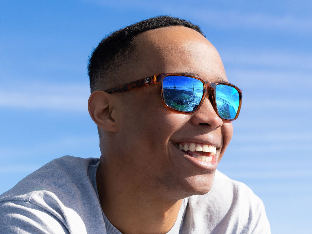 #frame-lens-color_tortoise-glacier-blue